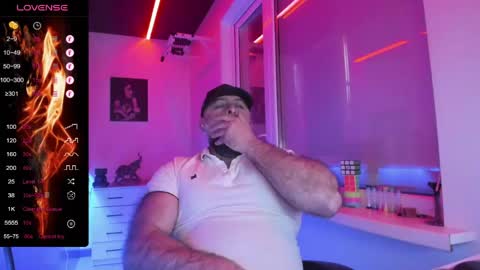 Magabear online show from May 12, 2:42 am