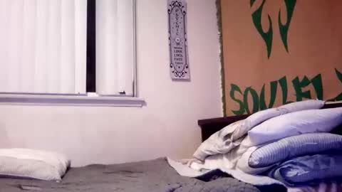 Snapshot of magdalena_805 chatting on February 28, 1:14 pm magdalena_805 online show from February 28, 1:14 pm