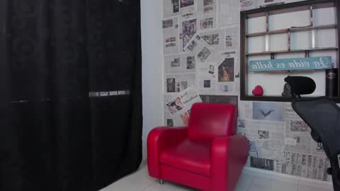Snapshot of magic_boy01 chatting on December 19, 2:13 pm Damian Rivers online show from December 19, 2:13 pm