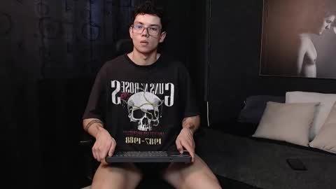 Damian Rivers online show from January 13, 10:25 pm