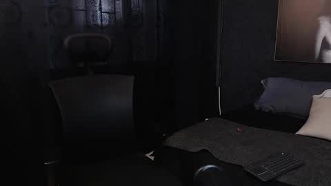 Damian Rivers online show from January 7, 9:20 pm