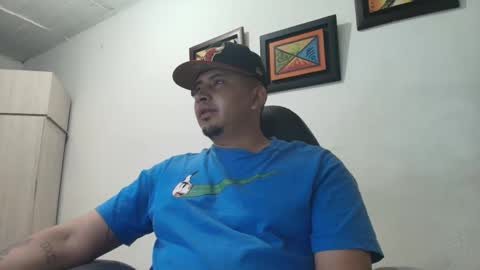 Snapshot of magic_milk23 chatting on October 21, 4:59 am magic_milk23 online show from October 21, 4:59 am