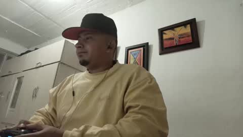 Snapshot of magic_milk23 chatting on September 28, 4:10 am magic_milk23 online show from September 28, 4:10 am