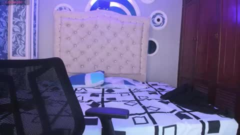 Snapshot of magnus_alejo chatting on September 26, 11:52 am Bad Angel online show from September 26, 11:52 am