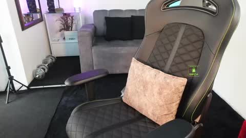 If you want me to use the Lovense please let me know  --    online show from March 6, 5:43 pm