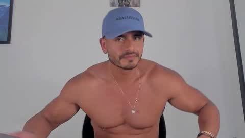 Magnusclark online show from March 15, 8:04 pm