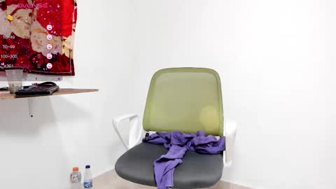 Snapshot of maik_alen chatting on October 31, 1:25 pm . Maik Alen . online show from October 31, 1:25 pm