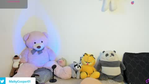 maiky_cooper01 online show from May 10, 3:13 pm