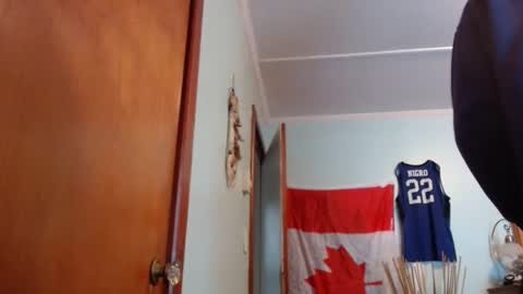 mainecollegeboy online show from December 3, 4:39 pm