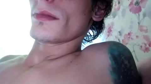 majlosustik online show from December 5, 8:11 am