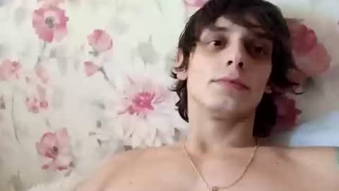 majlosustik online show from March 10, 11:23 am