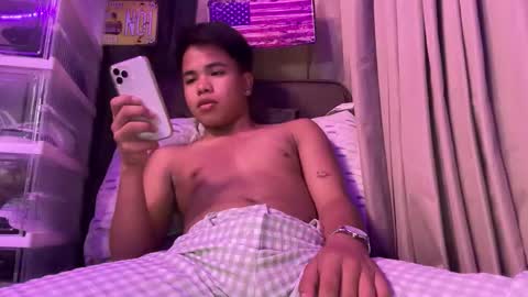 makeyoumineee online show from April 14, 11:21 am