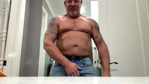 Snapshot of makeyousquirt1969 chatting on October 12, 12:15 am makeyousquirt1969 online show from October 12, 12:15 am