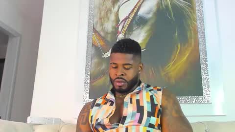 Snapshot of makonneen chatting on October 5, 2:04 am Makonnen online show from October 5, 2:04 am