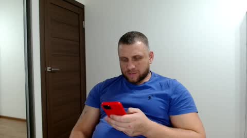 malchyshka online show from December 4, 9:55 pm