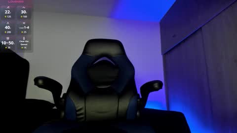 Snapshot of male_pussy chatting on October 15, 4:09 am ADAM online show from October 15, 4:09 am