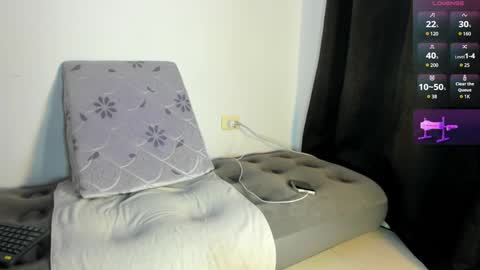 Snapshot of male_pussy chatting on January 19, 2:47 am ADAM online show from January 19, 2:47 am
