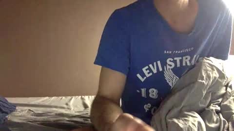 malefrench1 online show from March 3, 5:59 am