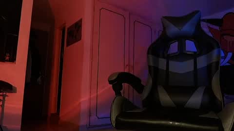 malek_xarx online show from April 4, 3:36 am