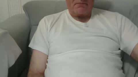 maletoytouse online show from February 10, 7:29 pm