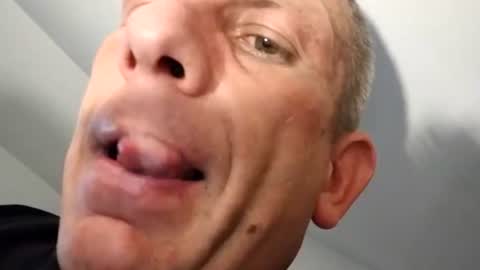 malinowy85 online show from November 11, 5:45 am