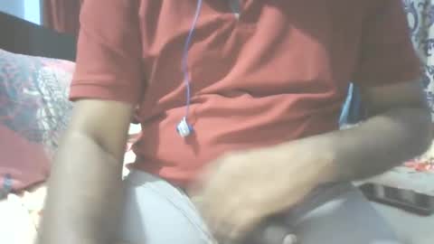 Snapshot of mallik63040 chatting on December 18, 5:52 pm Sree0703 online show from December 18, 5:52 pm