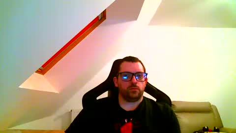 Snapshot of malou2927 chatting on March 1, 7:48 pm breton online show from March 1, 7:48 pm