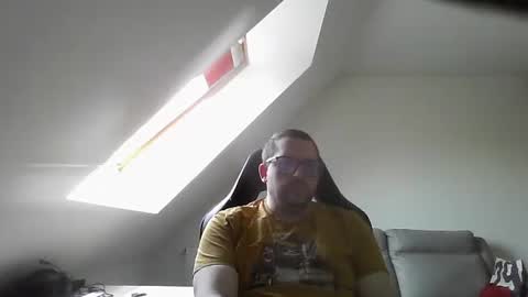 breton online show from March 21, 8:30 am