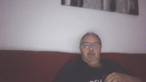 Snapshot of mambow99 chatting on February 16, 3:15 am OLDMANFREE online show from February 16, 3:15 am