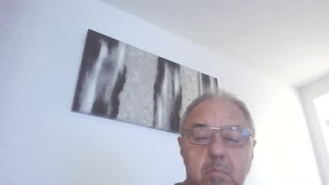 Snapshot of mambow99 chatting on February 15, 5:07 pm OLDMANFREE online show from February 15, 5:07 pm