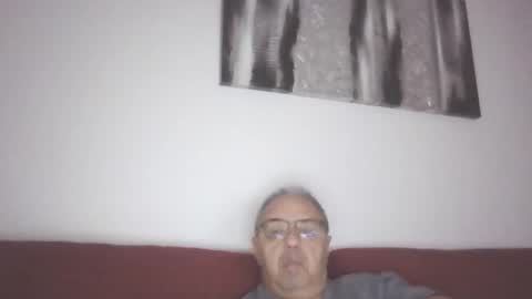 Snapshot of mambow99 chatting on March 11, 1:16 am OLDMANFREE online show from March 11, 1:16 am