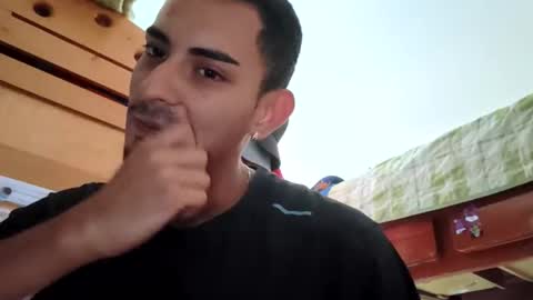 Mickey online show from April 6, 8:53 pm