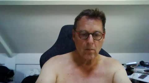 man2havefun online show from September 15, 1:12 pm