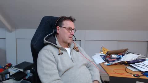 man2havefun online show from February 6, 1:21 pm