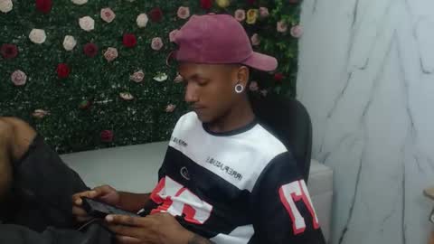 man_san11 online show from February 20, 7:04 pm