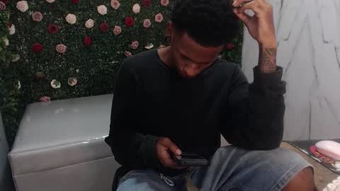 man_san11 online show from March 7, 7:33 pm