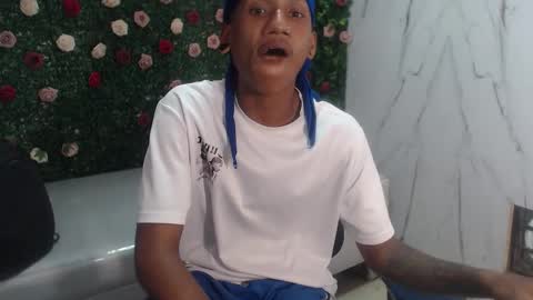 man_san11 online show from March 17, 5:37 pm