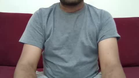 Mask 143 online show from February 8, 6:34 pm