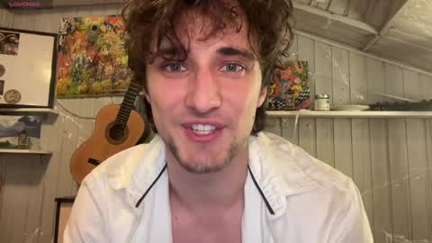 Snapshot of manolein chatting on February 25, 9:35 pm manolein online show from February 25, 9:35 pm
