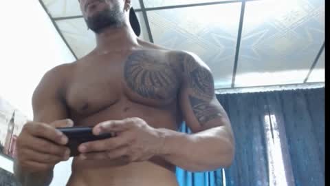 Snapshot of manolofitt chatting on February 13, 6:38 pm Manolo online show from February 13, 6:38 pm