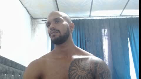 Snapshot of manolofitt chatting on January 30, 8:53 pm Manolo online show from January 30, 8:53 pm