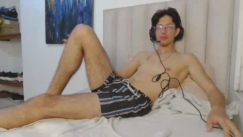 Manuel online show from April 25, 11:57 pm