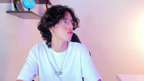 Snapshot of manu_vera8 chatting on October 6, 3:44 am Manuel online show from October 6, 3:44 am