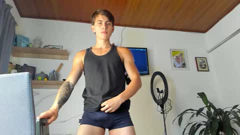 Snapshot of manucute_23_ chatting on October 28, 3:14 pm manucute 23 online show from October 28, 3:14 pm