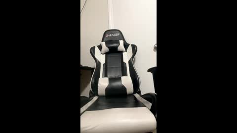 manue957825 online show from October 23, 2:04 am