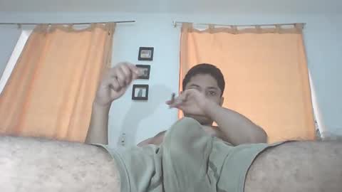Snapshot of manuel444rl chatting on February 11, 9:03 pm Manuel RL online show from February 11, 9:03 pm