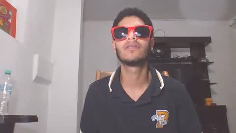 Snapshot of manuel444rl chatting on March 3, 7:34 pm Manuel RL online show from March 3, 7:34 pm