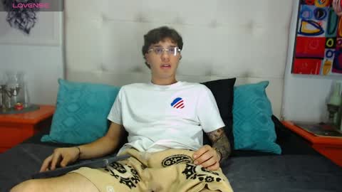 Manuel online show from March 27, 8:26 am