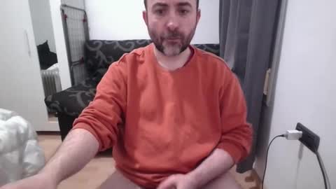 manuserita online show from April 6, 7:14 pm