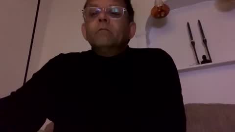 Snapshot of marc280384 chatting on October 3, 4:17 am marc280384 online show from October 3, 4:17 am